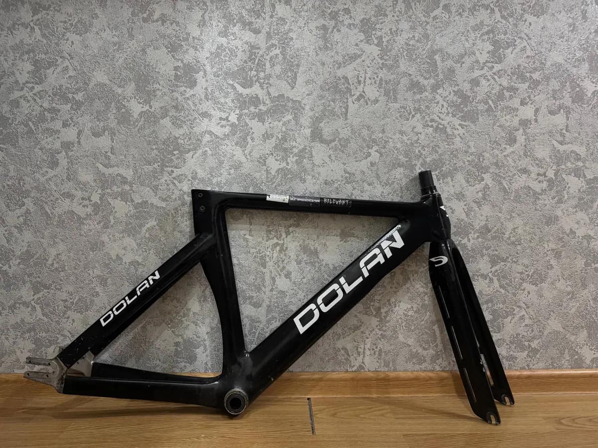 Продаю фрейм Dolan df3